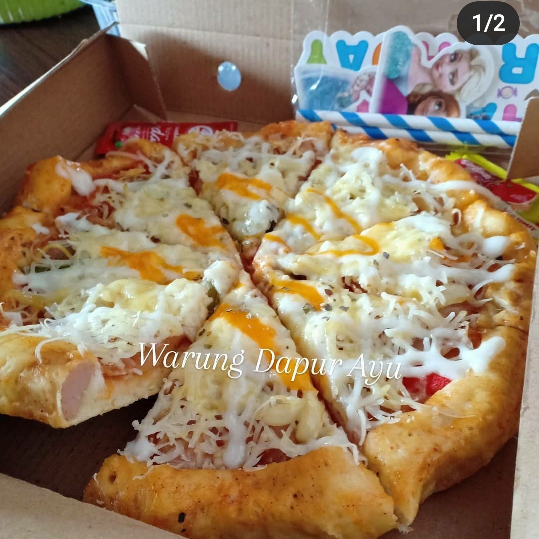 Pizza Ayam Pinggiran Sosis Full Keju Mozzarella 5