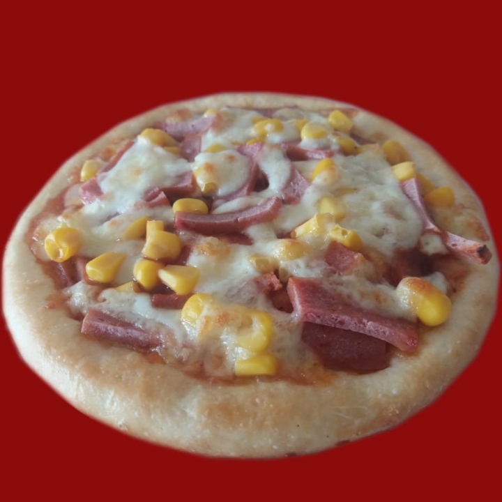 Pizza Beef Corn Pinggiran Double Cheese Ukuran Sedang 