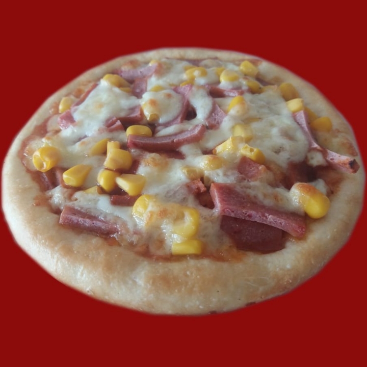 Pizza Beef Corn Tanpa Pinggiran Ukuran Kecil 