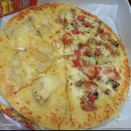 Pizza Daging Sapi Mix Durian Medium 26cm