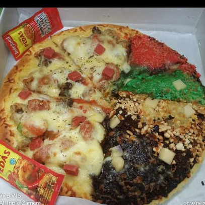 Pizza Kombinasi Daging Mix Kombinasi Medium 26cm