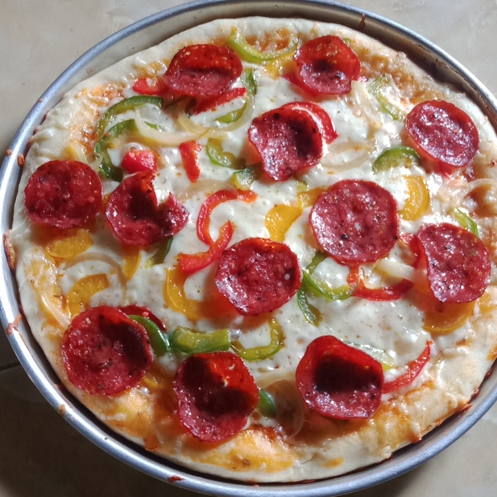 Pizza Pepperoni dn Sayur Paprika Keju Mozzarella