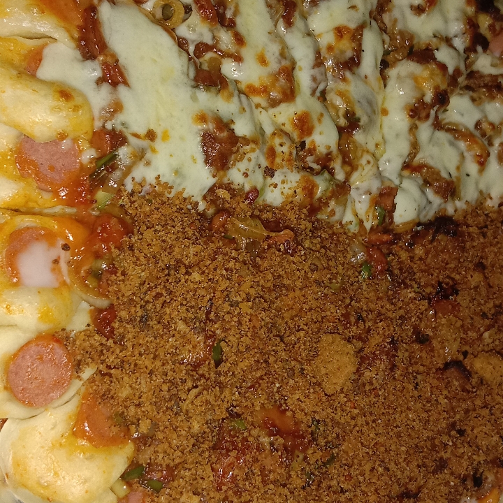 Pizza Roast Sosis Isi 2 Toping Daging Sapi Dan Ayam