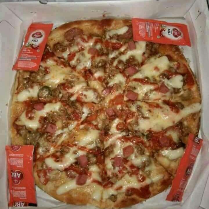 Pizza Sapi Lada Hitam Large 32cm