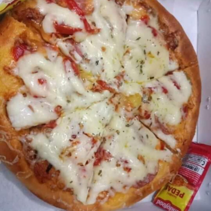 Pizza tuna Medium