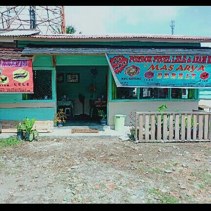 Pondok Pecel Lele dan Ayam Kremes Mas Arya