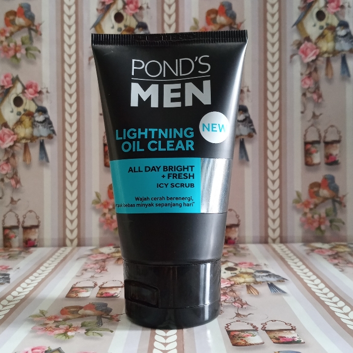 Ponds Men Lightening Oil Clear