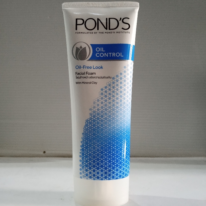 Ponds Oil Control Facial Foam