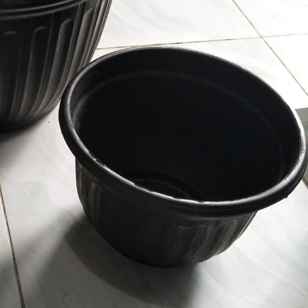 Pot Matahari 35 Hitam