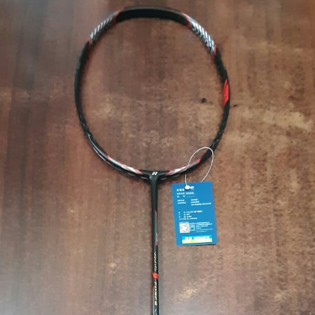 RAKET YONEX VOLTRIC FORCE TENSION 27LBS MERK YONEX PER UNIT 2