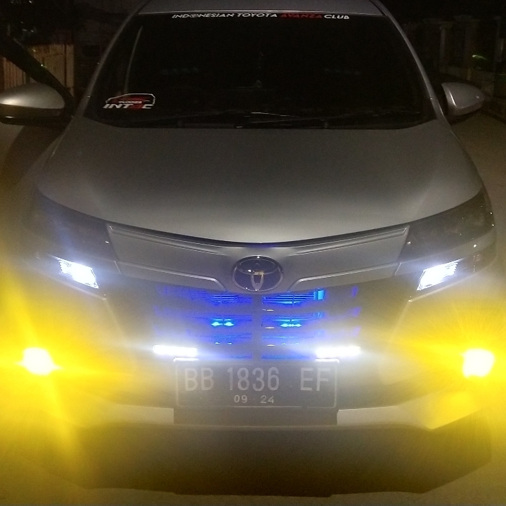 RENTAL MOBIL  perhari lepas kunci no hp 082167473419