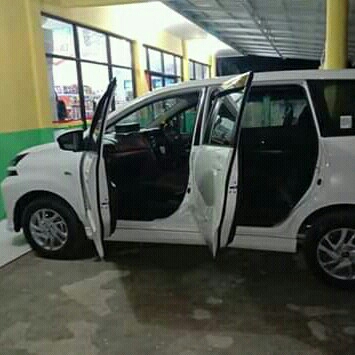 NEW AVANZA VEROZ