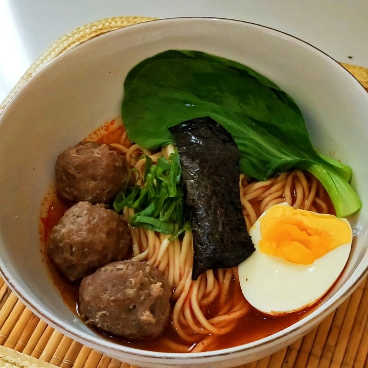 Ramen Meatballs