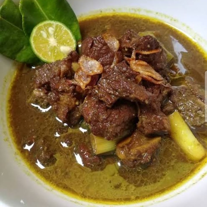 Rawon Sapi dan Nasi