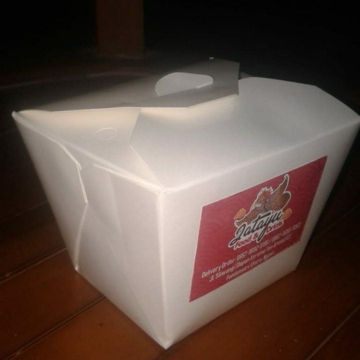 Rice Box Chicken Nugget Atau Sossis