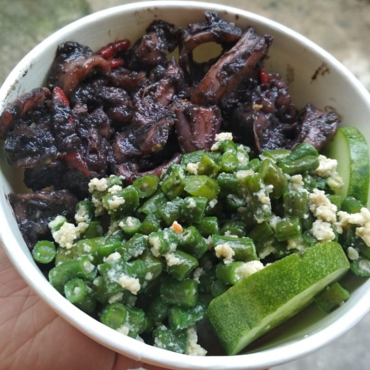 Ricebowl Cumi Hitam Pedas