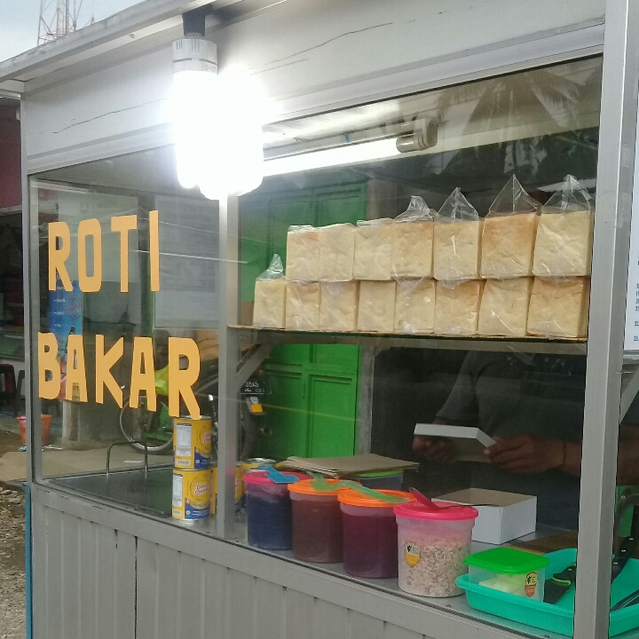 Roti Bakar 