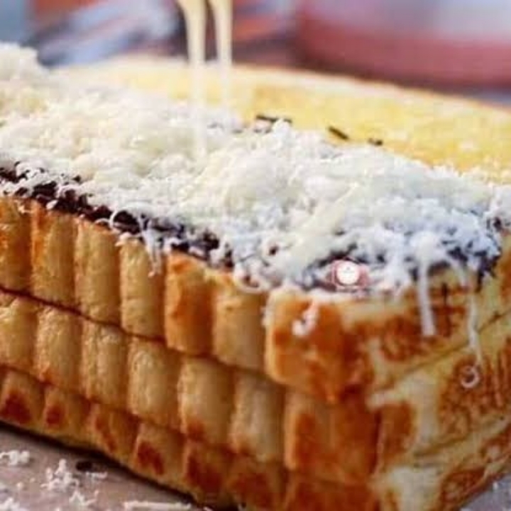 Snack Roti Bakar Trip