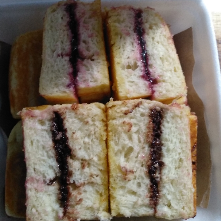 Roti Bakar Cokelat - Blueberry