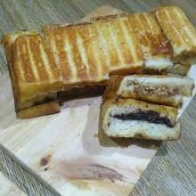 Roti Bakar Coklat Blueberry