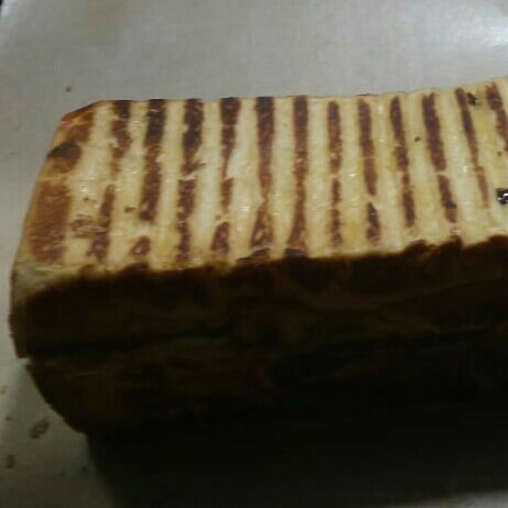 Roti Bakar Coklat Kacang