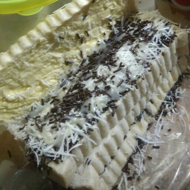 Roti Bakar Coklat Kacang Keju