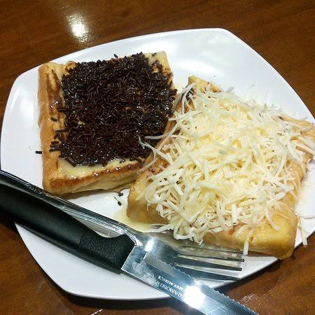 Roti Bakar Coklat Keju