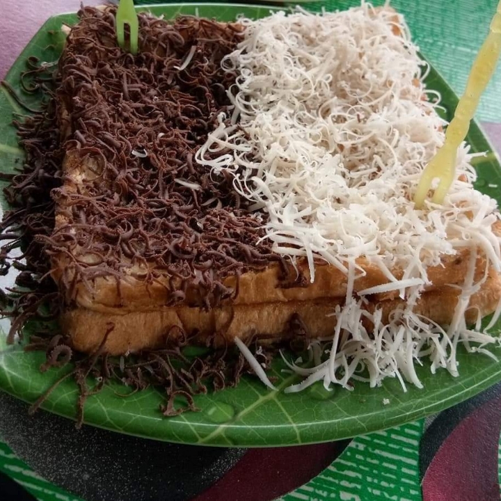 Roti Bakar Coklat-Keju