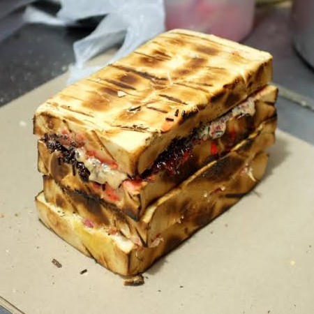 Roti Bakar Coklat Selai