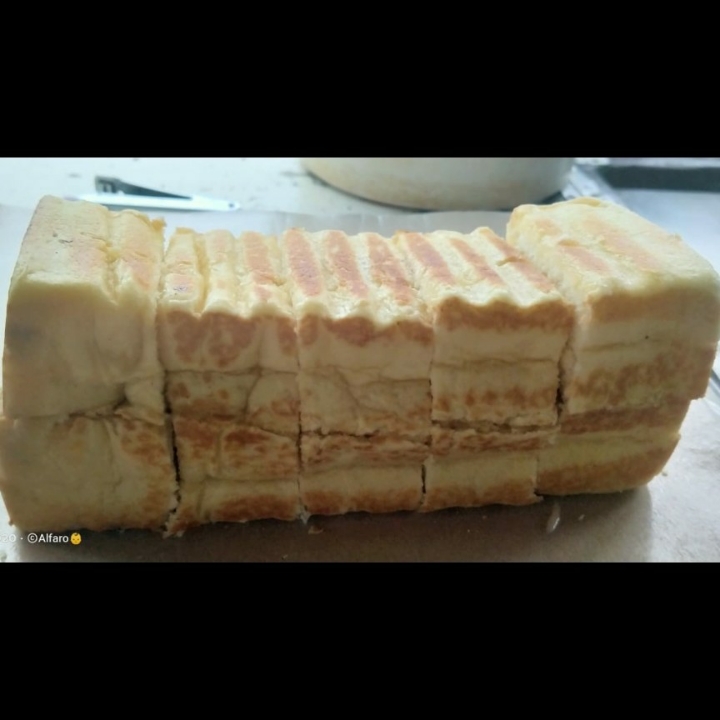 Roti Bakar Coklat Vs Kacang