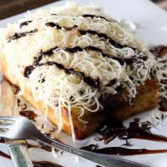 Roti Bakar Kacang Atas Keju