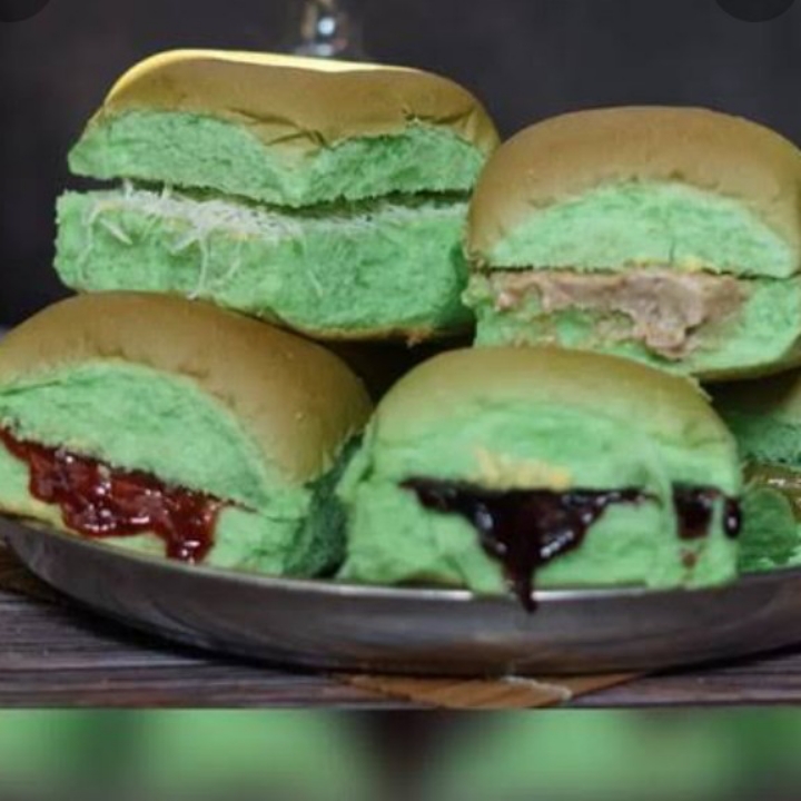 Roti Bakar Karo Kacang