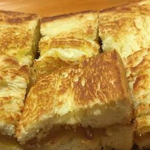 Roti Bakar Kombinasi Selai