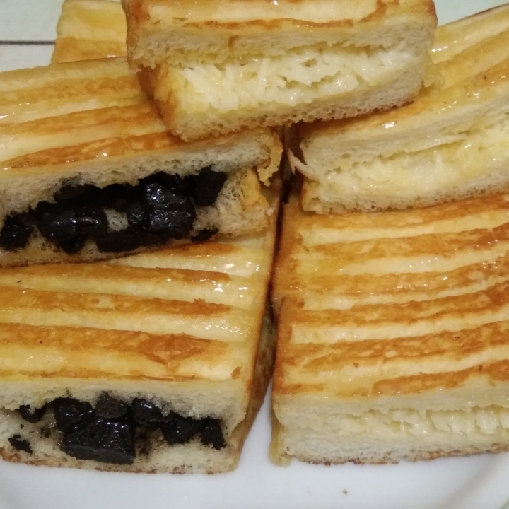 Roti Bakar Mix Coklat Oreo 