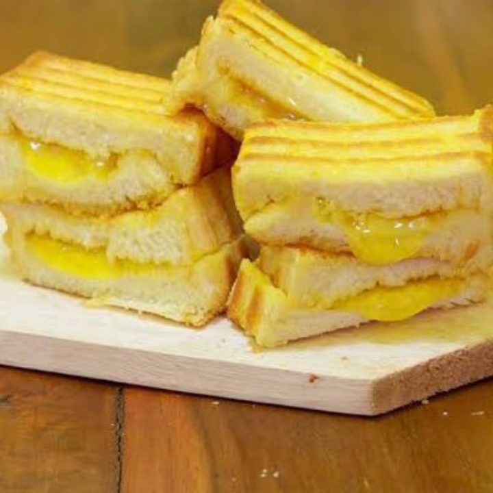 Roti Bakar Nanas