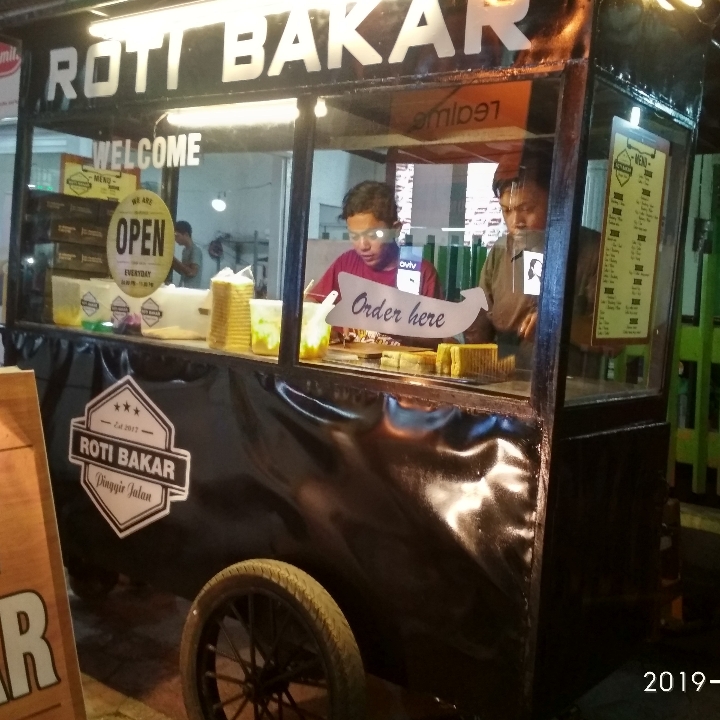 Roti Bakar Pinggir Jalan 2 4