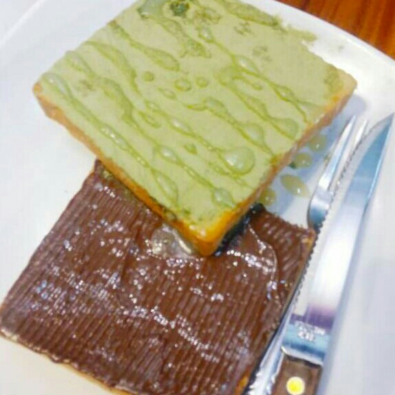 Roti Bakar Rasa Coklat Capucino Tiramisu Green Tea 