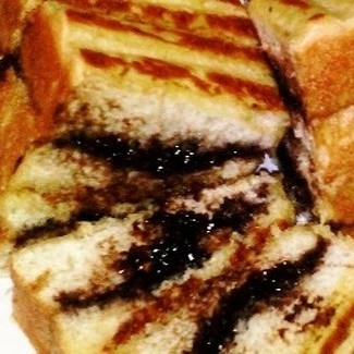 Roti Bakar Slai Coklat