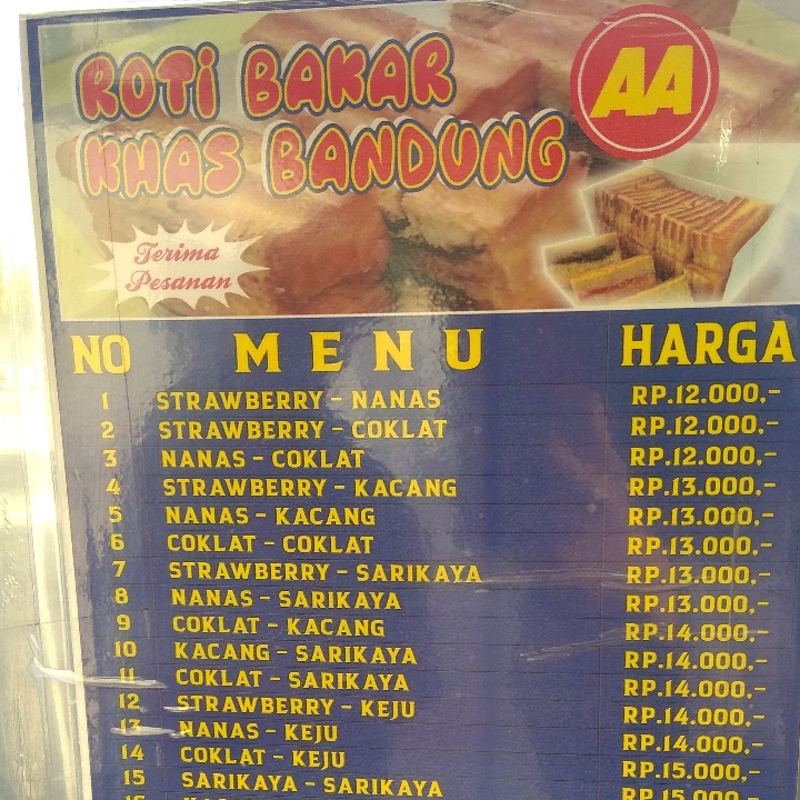 Roti Bakar Strawberry Dan Nanas