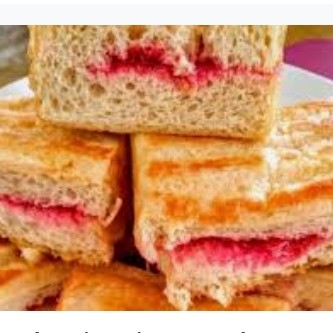 Roti Bakar Strawberry