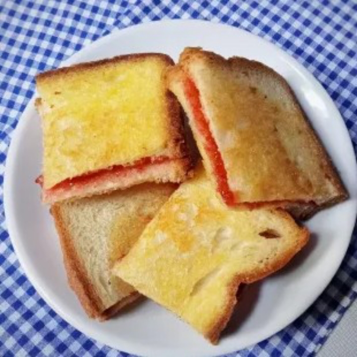 Roti Bakar Strawberry