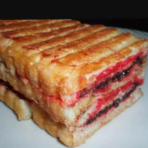 Roti Bakar coklat Strawberry