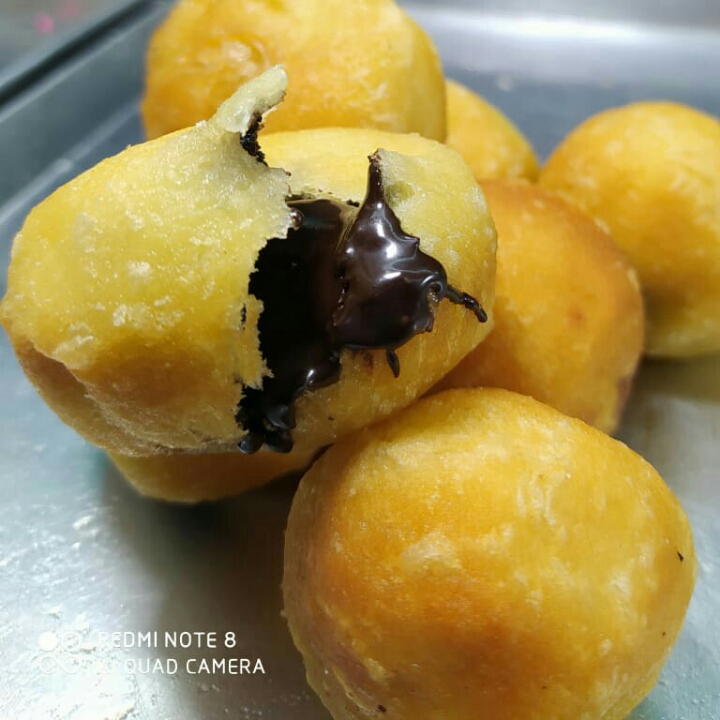 Roti Goreng Isi Coklat Lumer 