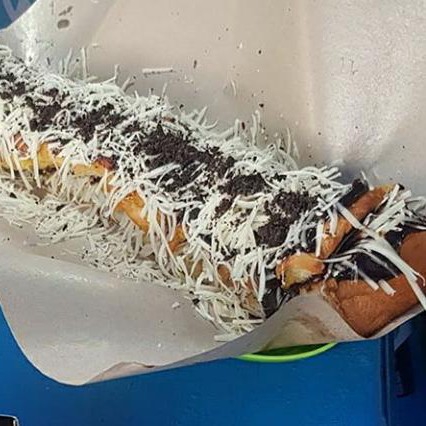 Roti John Cokelat Keju 25 Cm