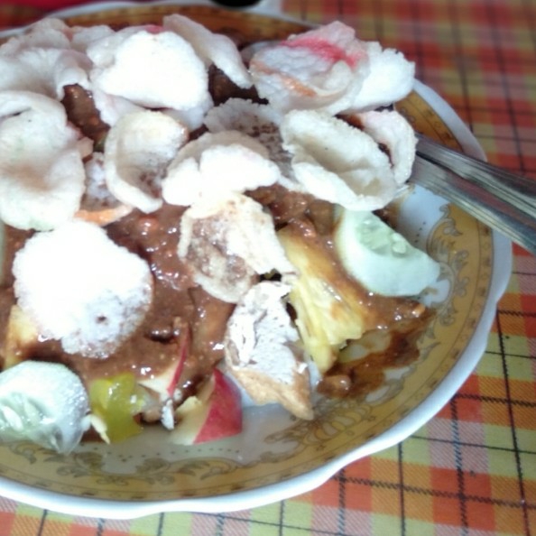 Rujak Cingur