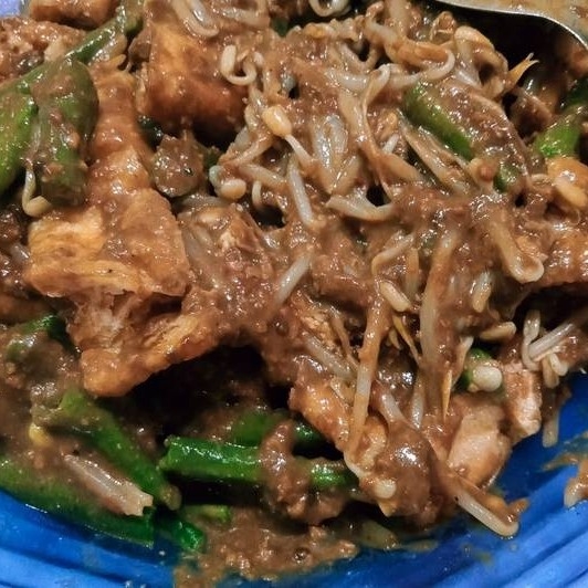 Rujak Petis Khas Jatim