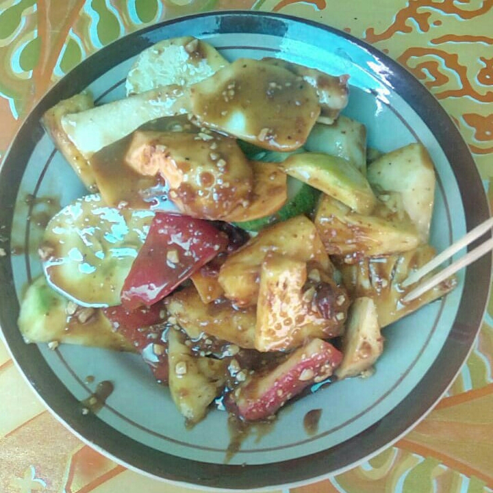 Rujak Uleg