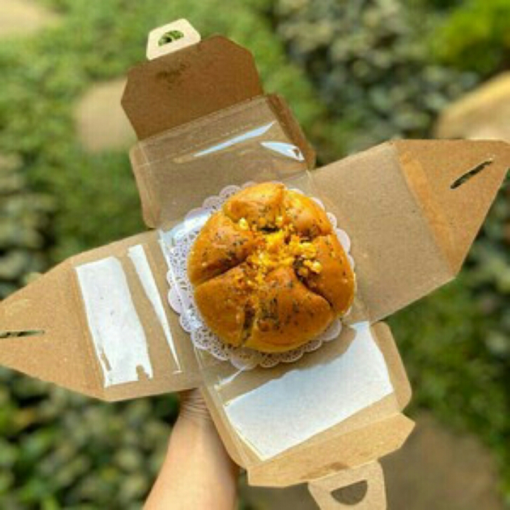 SALTED EGG Korean Garlic Bread