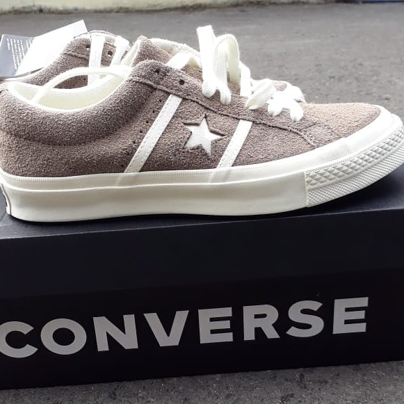 SEPATU  CONVERSE MERK CONVERSE PER UNIT