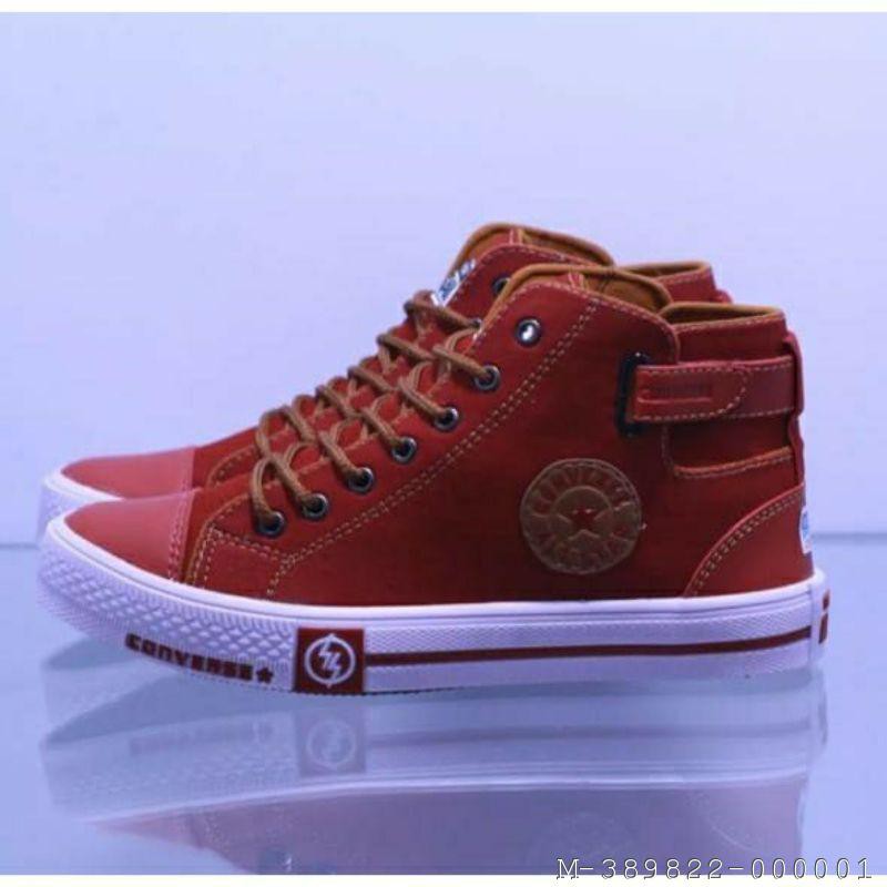 SEPATU SNEAKER PRIA CONVERSE BOOTS